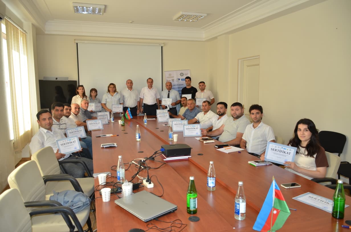 “Dendrologiya bağı” PHŞ-nin əməkdaşı iqlim dəyişmələri fonunda torpaq və ehtiyatlarının qorunmasına dair təlimlərdə iştirak edib 